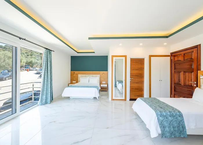 Blanca Beach Hotel