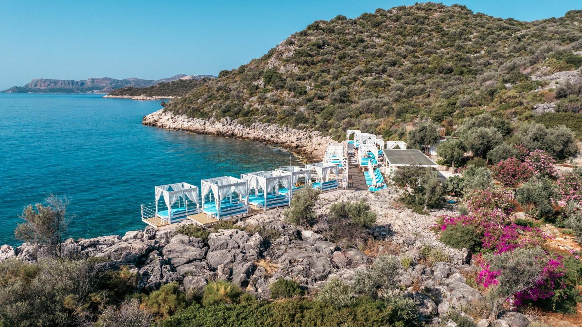 Blanca Hotel *